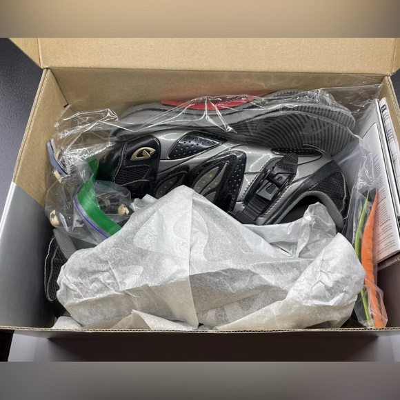 Giro Espada E70 Women’s Cycling Shoes 40 EU 8.25 US-W Charcoal/Titanium Carbon - Picture 6 of 8